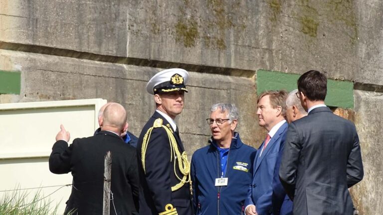 Koning-16